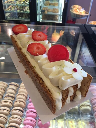 Bruidstaarten - Banketbakkerij Lamers foto 2